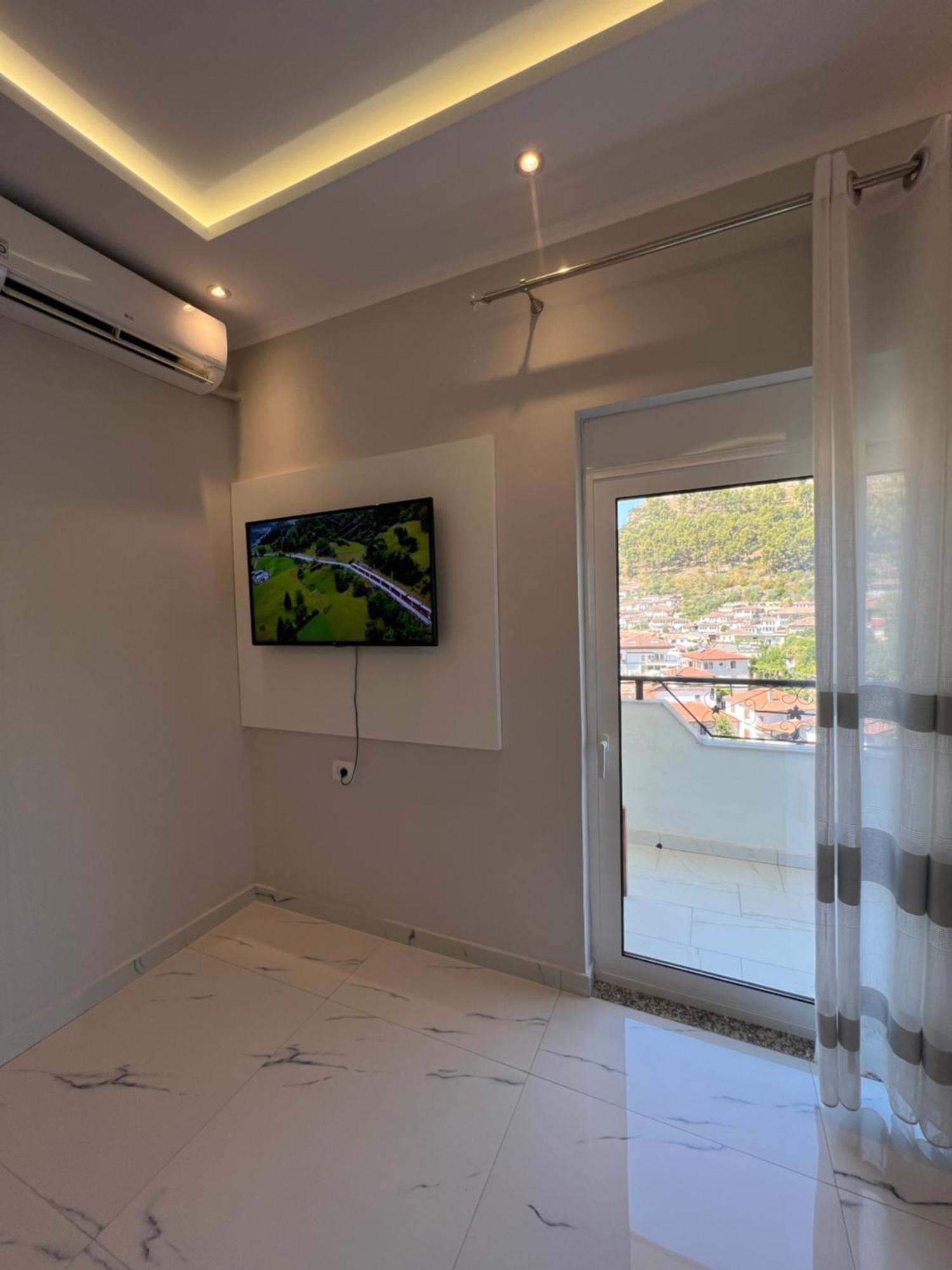 Guesthouse Bellavista Berat Buitenkant foto