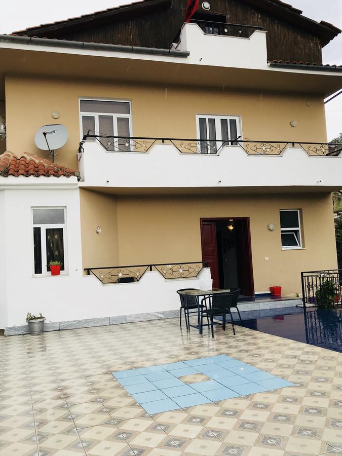 Guesthouse Bellavista Berat Buitenkant foto