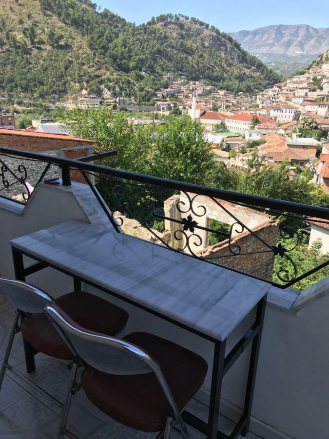 Guesthouse Bellavista Berat Buitenkant foto